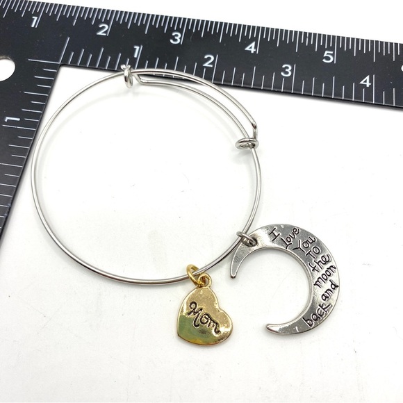 Mom Love You To The Moon Silver Tone Bracelet NWOT - Picture 4 of 6